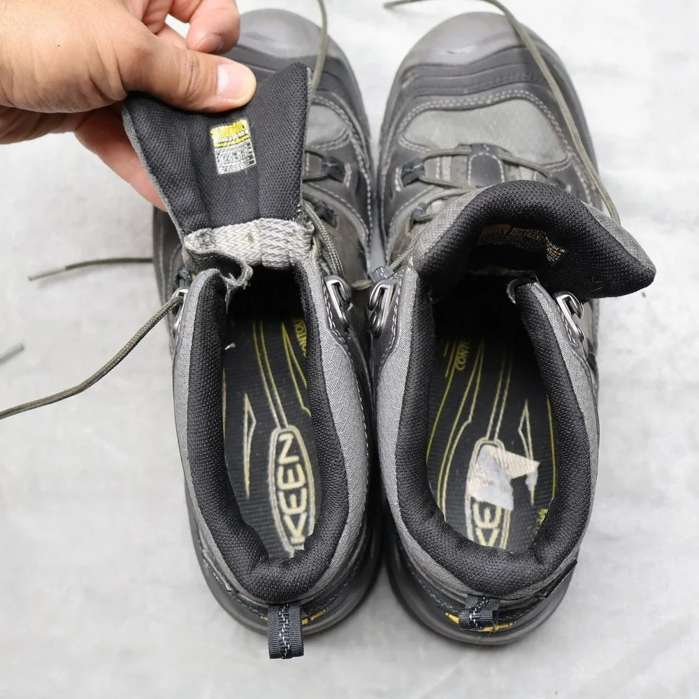 Keen couple blemish